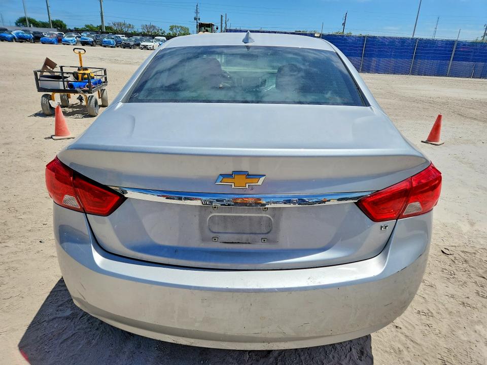50213616 :رقم المزاد ، 2G1105SA9J9177489 vin ، 2018 Chevrolet Impala مزاد بيع