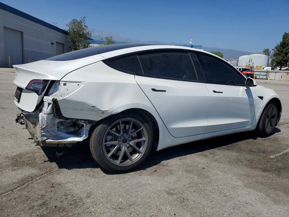 79960705 :رقم المزاد ، 5YJ3E1EA2NF322203 vin ، 2022 Tesla Model 3 مزاد بيع