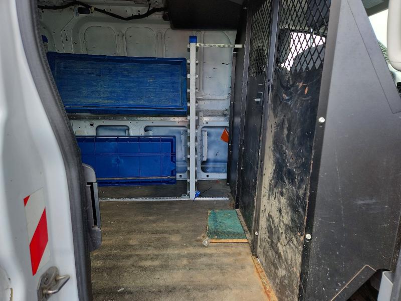 53992096 :رقم المزاد ، 1FTNE1ZM6FKA59764 vin ، 2015 Ford Transit مزاد بيع