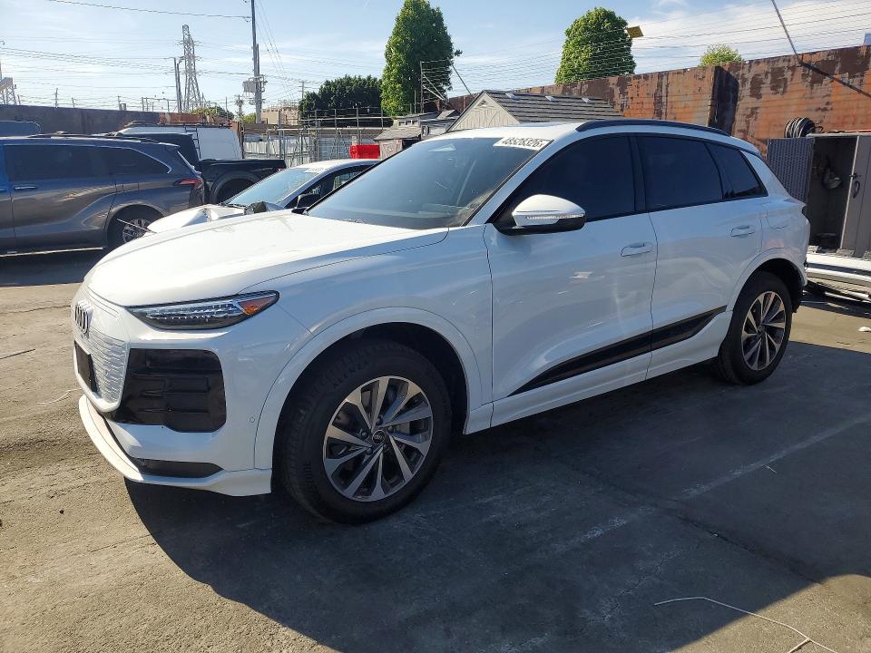2025 Audi Q6 E-tron მანქანა იყიდება აუქციონზე, vin: WA124BGF1SA020817, აუქციონის ნომერი: 48528326