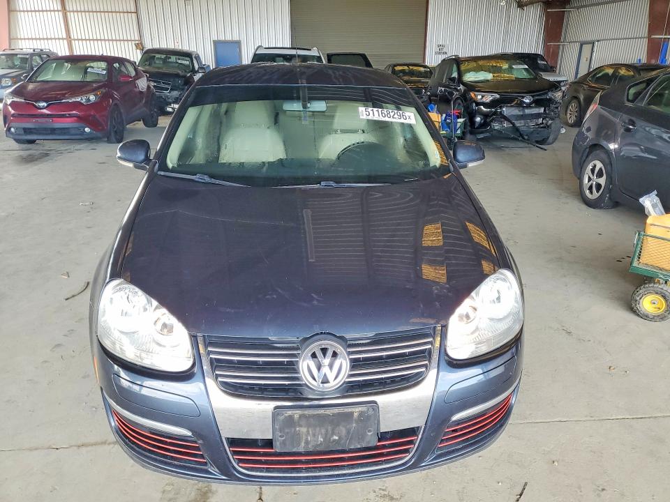 Продажа на аукционе авто 2010 Volkswagen Jetta, vin: 3VWAZ7AJ9AM101656, номер лота: 51168296