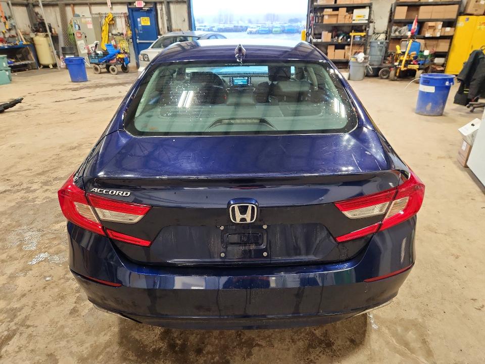 Продаж на аукціоні авто 2018 Honda Accord, vin: 1HGCV1F50JA810961, номер лоту: 48681886