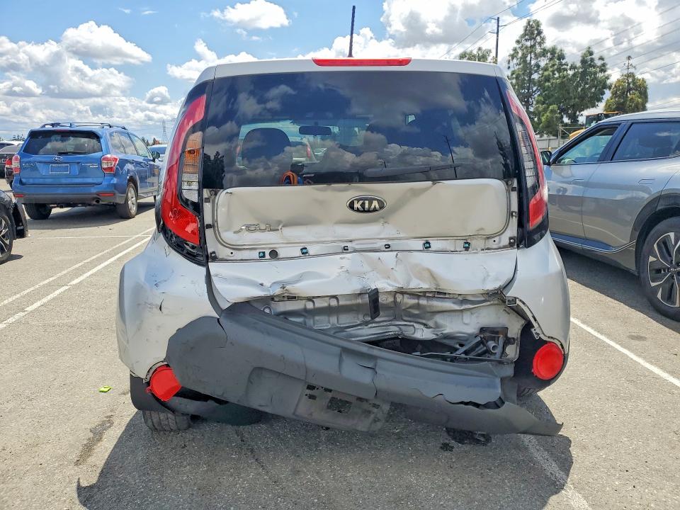 49708006 :رقم المزاد ، KNDJN2A26F7799431 vin ، 2015 Kia Soul مزاد بيع