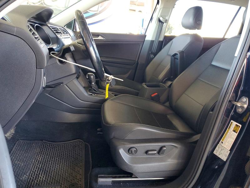 49464096 :رقم المزاد ، 3VV3B7AX6JM038604 vin ، 2018 Volkswagen Tiguan مزاد بيع