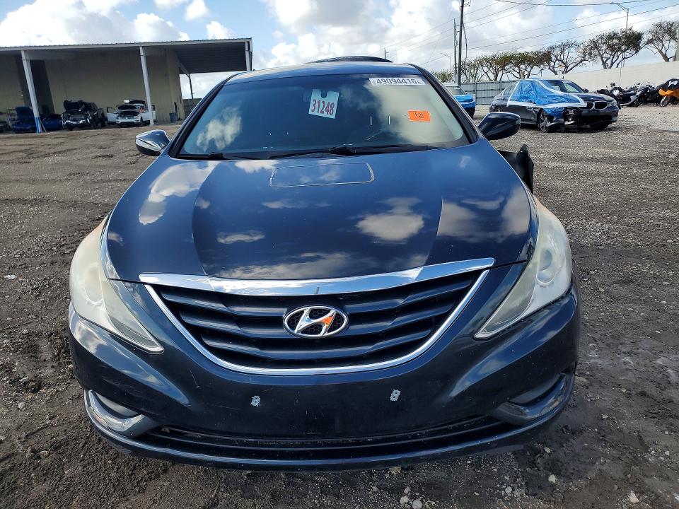 2013 Hyundai Accent მანქანა იყიდება აუქციონზე, vin: 5NPEB4AC1DH688521, აუქციონის ნომერი: 49094416
