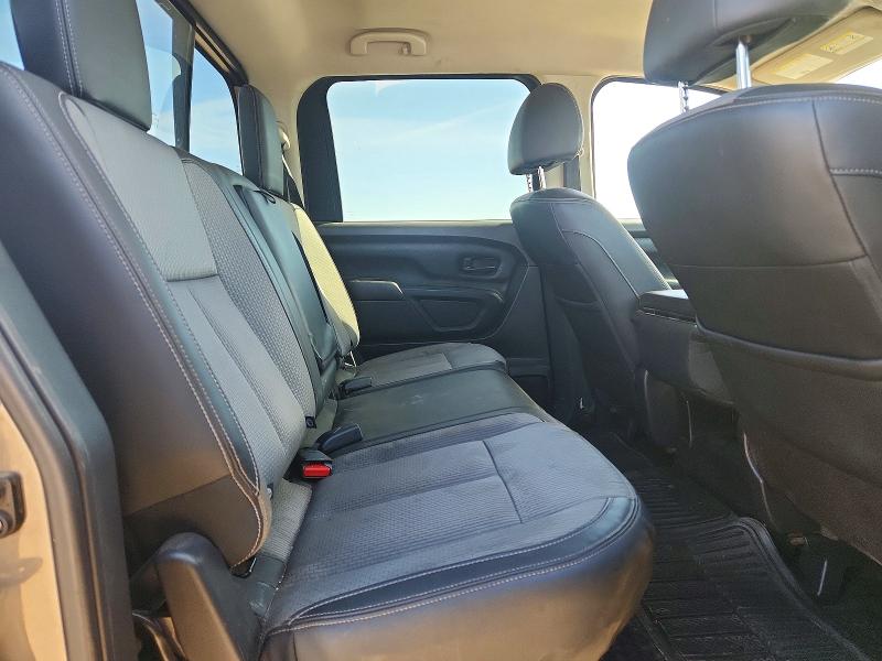 50237886 :رقم المزاد ، 1N6AA1EE0MN510687 vin ، 2021 Nissan Titan مزاد بيع