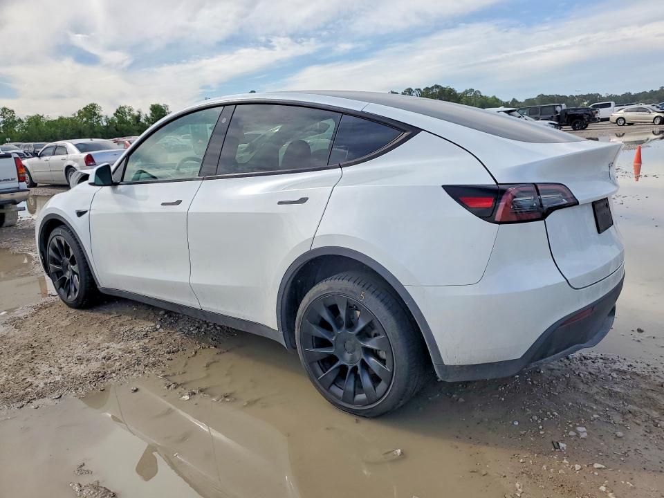 48826546 :رقم المزاد ، 7SAYGDEE6PA072052 vin ، 2023 Tesla Model Y مزاد بيع