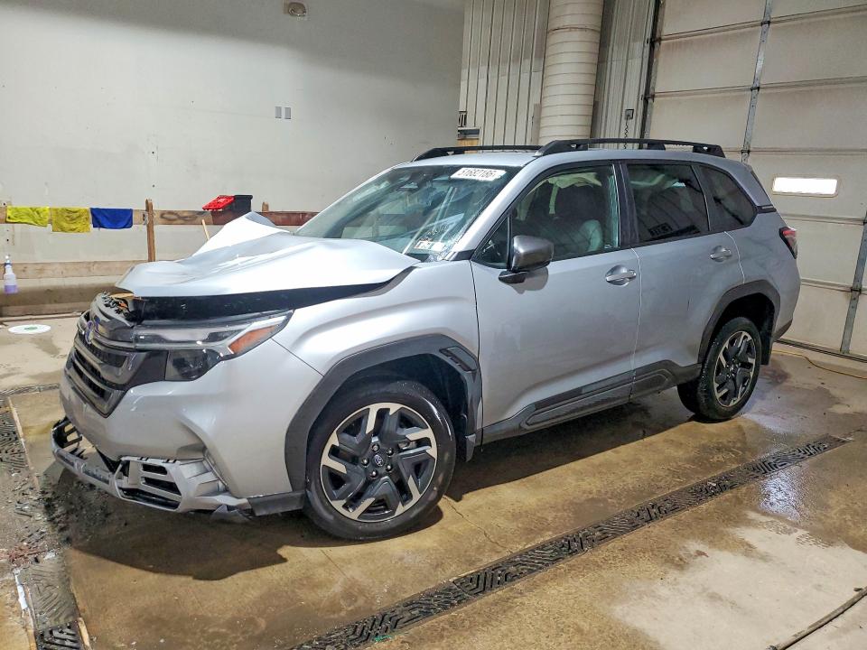 Продажа на аукционе авто 2025 Subaru Forester, vin: JF2SLDRC2SH510828, номер лота: 51682186