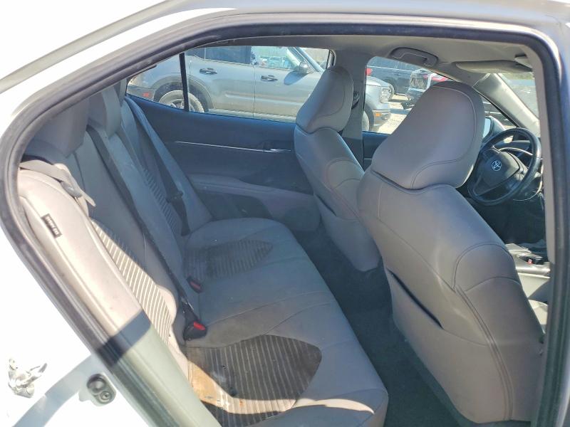 49298766 :رقم المزاد ، 4T1G11AK8MU541762 vin ، 2021 Toyota Camry مزاد بيع