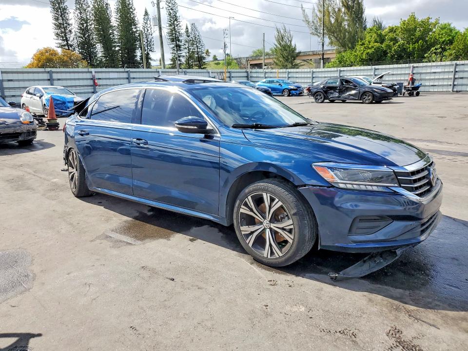 2022 Volkswagen Passat მანქანა იყიდება აუქციონზე, vin: 1VWSA7A37NC008543, აუქციონის ნომერი: 49246846