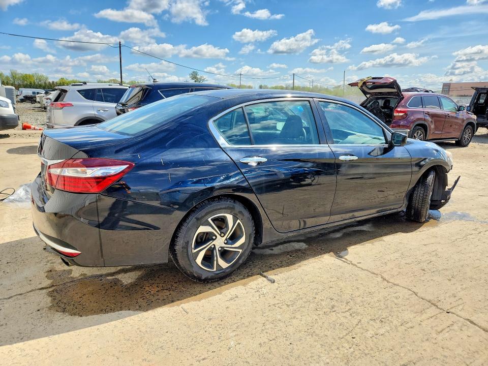 50414446 :رقم المزاد ، 1HGCR2F33HA183157 vin ، 2017 Honda Accord مزاد بيع