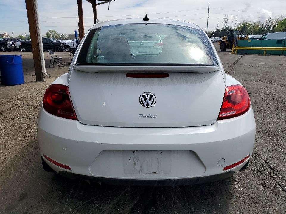 49023086 :رقم المزاد ، 3VWF17AT5GM627807 vin ، 2016 Volkswagen Beetle مزاد بيع