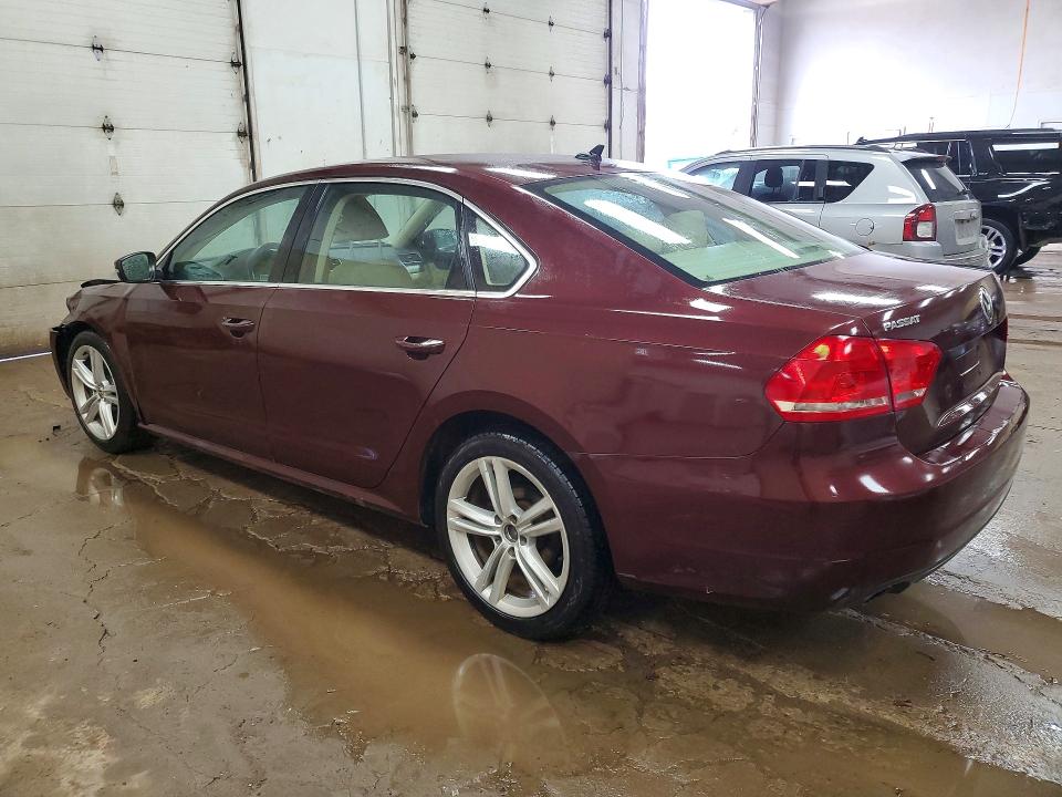 2014 Volkswagen Passat მანქანა იყიდება აუქციონზე, vin: 1VWBN7A31EC048038, აუქციონის ნომერი: 50267156
