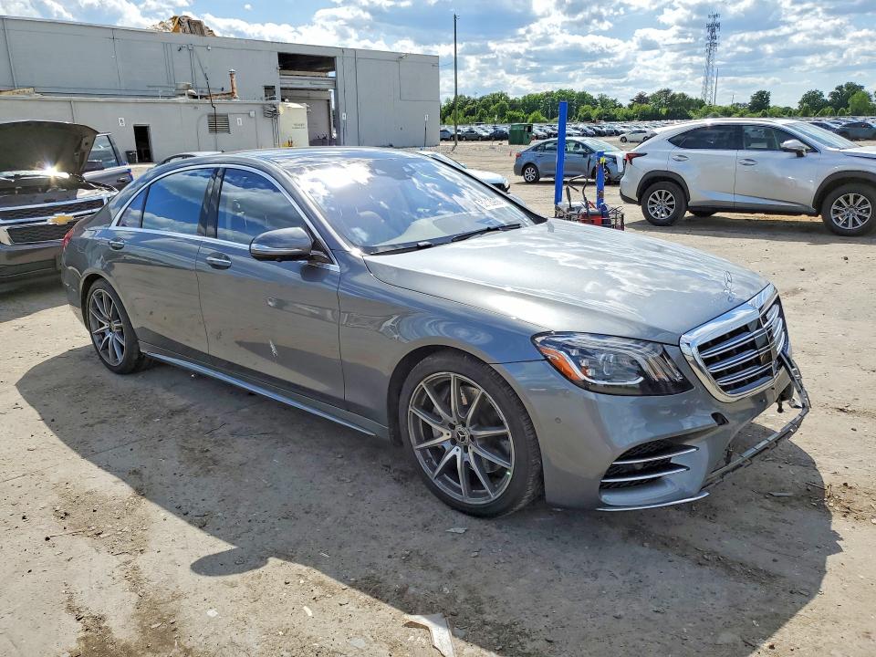 52120906 :رقم المزاد ، WDDUG8DB2JA419427 vin ، 2018 Mercedes-benz S مزاد بيع