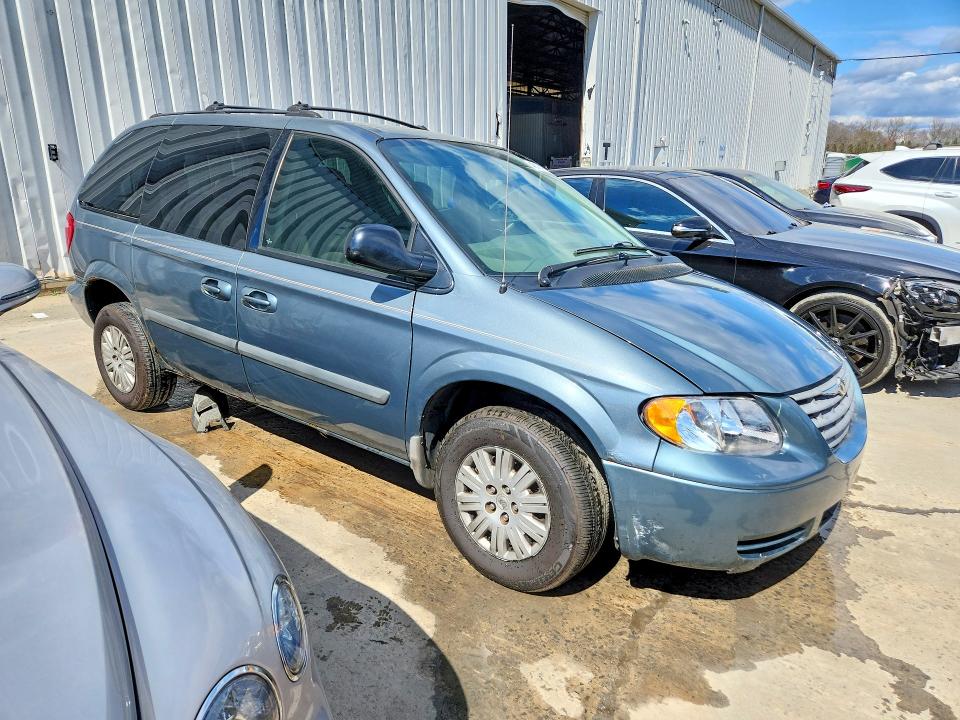 2006 Chrysler Town & Country მანქანა იყიდება აუქციონზე, vin: 1A4GP45R06B518058, აუქციონის ნომერი: 48114776