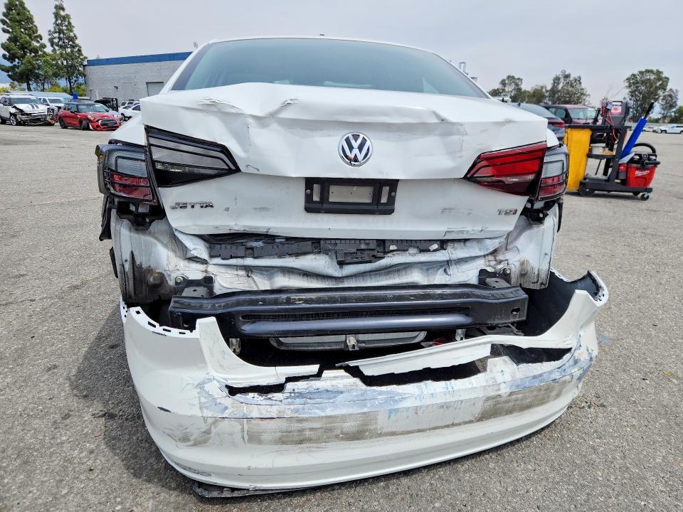 Продажа на аукционе авто 2017 Volkswagen Jetta, vin: 3VW2B7AJ3HM346147, номер лота: 50350686