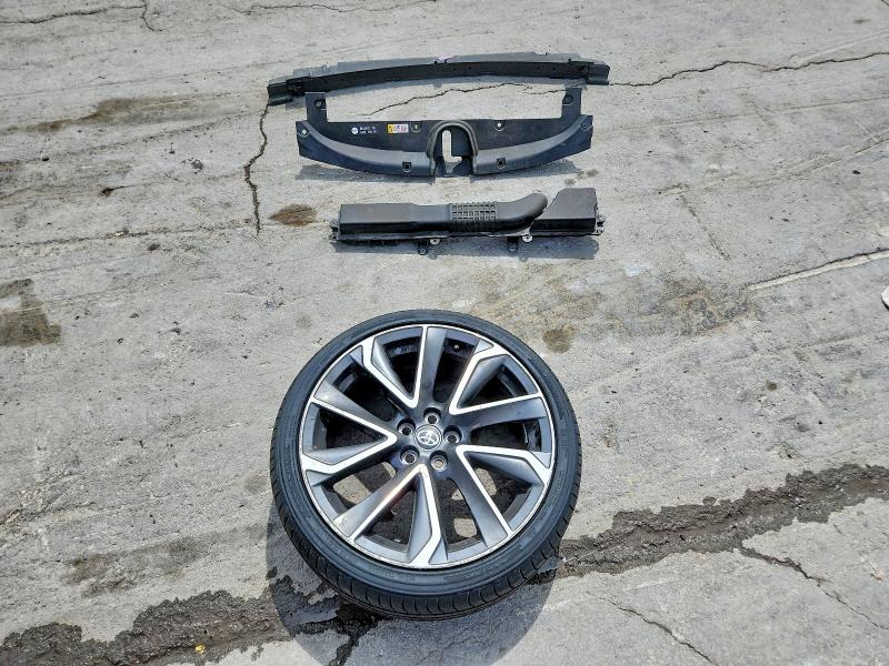 51451446 :رقم المزاد ، JTDS4RCE9LJ009092 vin ، 2020 Toyota Corolla مزاد بيع
