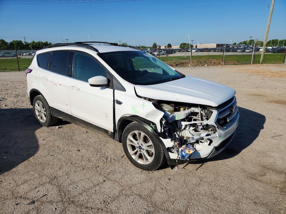 50736816 :رقم المزاد ، 1FMCU9G93HUD45792 vin ، 2017 Ford Escape مزاد بيع