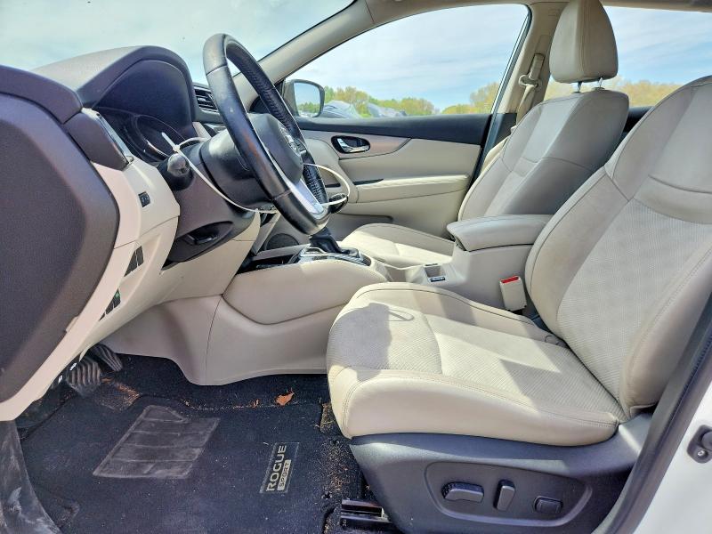 48944306 :رقم المزاد ، JN1BJ1CV7LW540582 vin ، 2020 Nissan Rogue Sport مزاد بيع