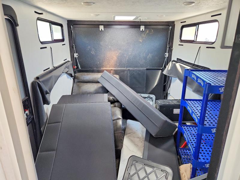 50436266 :رقم المزاد ، 5ZT2SMTB6NG073667 vin ، 2022 Salem Trailers مزاد بيع
