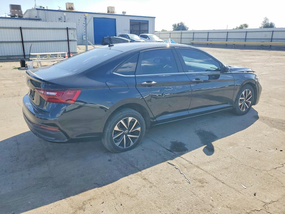 48594816 :رقم المزاد ، 3VWCM7BU5NM005500 vin ، 2022 Volkswagen Jetta مزاد بيع
