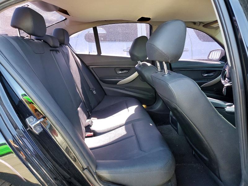 51405596 :رقم المزاد ، WBA3C3G55FNT53625 vin ، 2015 Bmw 320 مزاد بيع