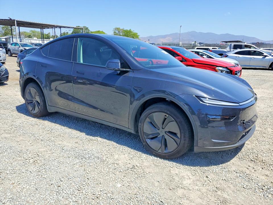 2026 Tesla Model Y მანქანა იყიდება აუქციონზე, vin: 7SAYGDEE7TF403802, აუქციონის ნომერი: 48194066