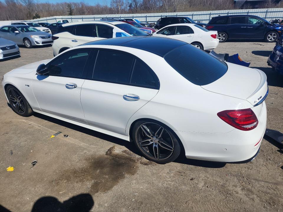48837456 :رقم المزاد ، WDDZF6EB2JA477341 vin ، 2018 Mercedes-benz E مزاد بيع