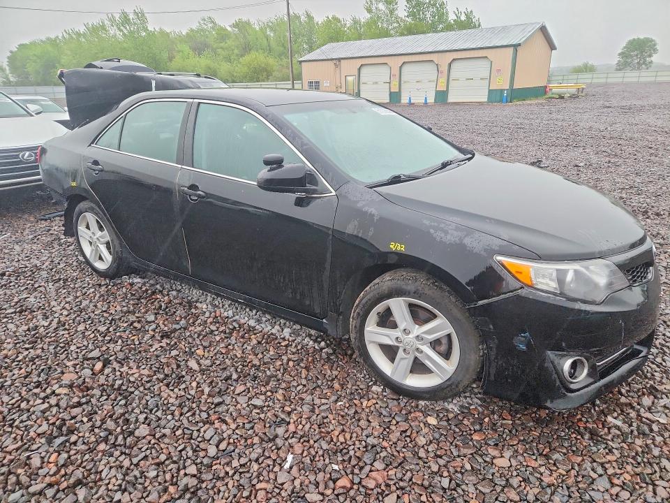 2014 Toyota Camry მანქანა იყიდება აუქციონზე, vin: 4T1BF1FK9EU758582, აუქციონის ნომერი: 51078636