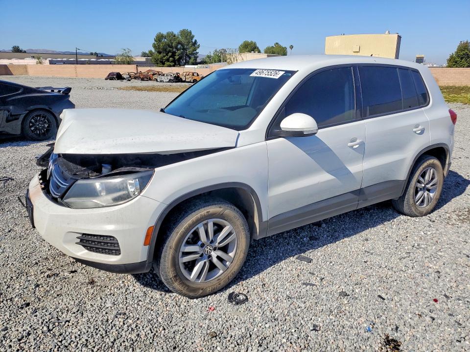 49675526 :رقم المزاد ، WVGAV3AX6EW576498 vin ، 2014 Volkswagen Tiguan مزاد بيع