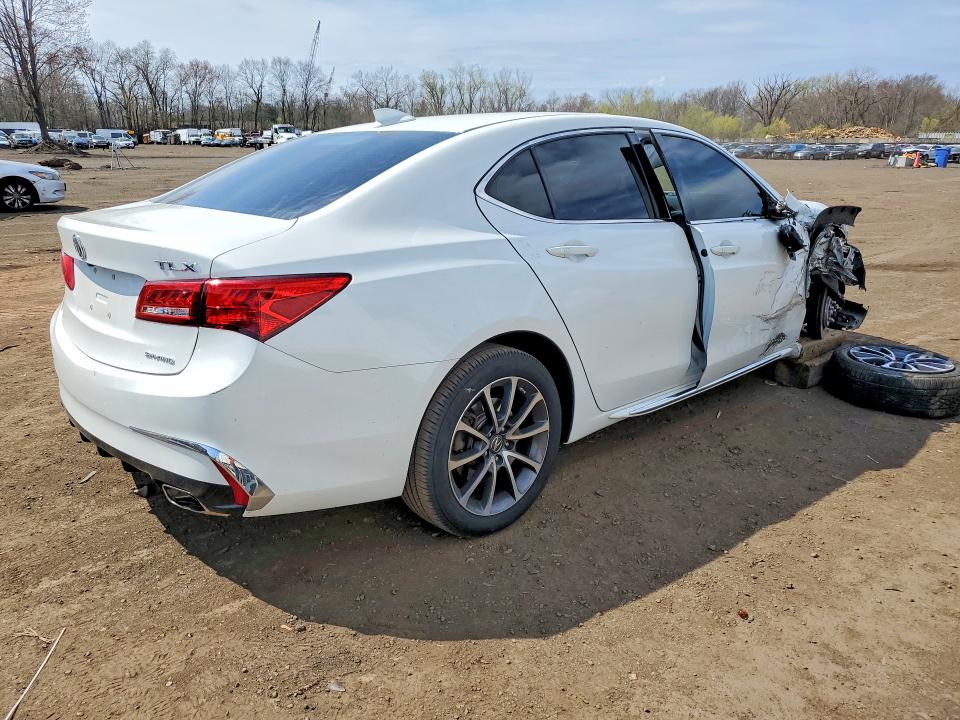 Aukcja sprzedaży 2018 Acura Tlx, vin: 19UUB3F52JA001857, numer aukcji: 49676636