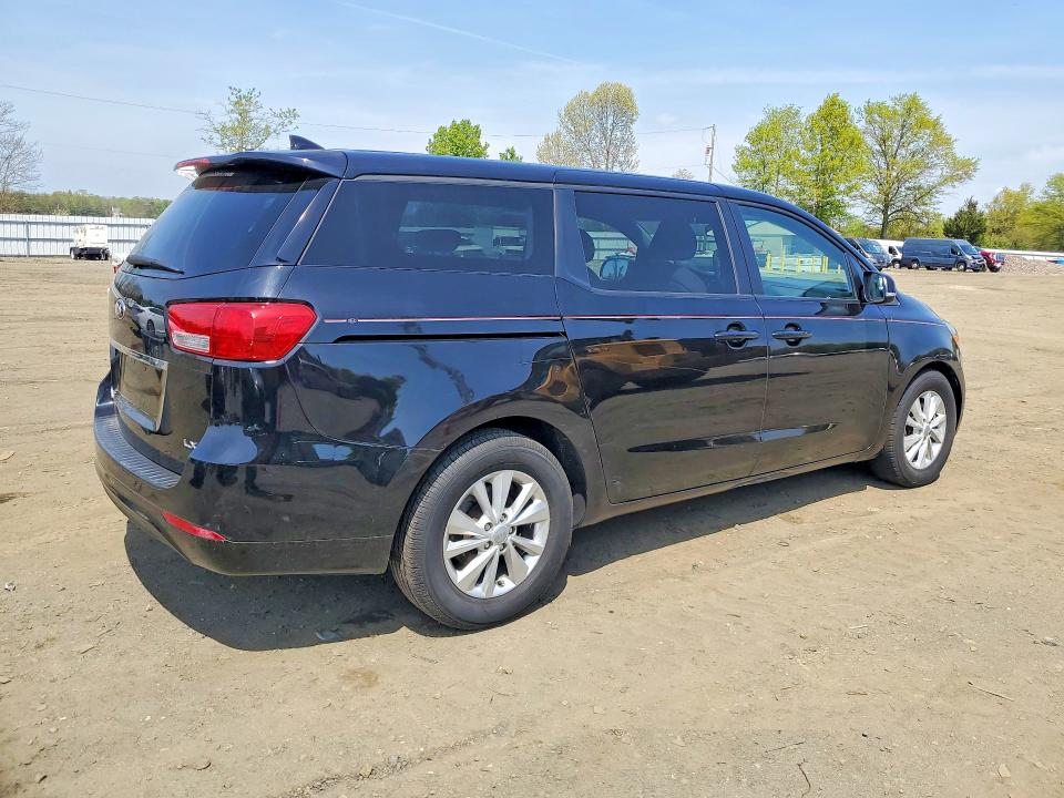 51142646 :رقم المزاد ، KNDMB5C12J6395763 vin ، 2018 Kia Sedona مزاد بيع