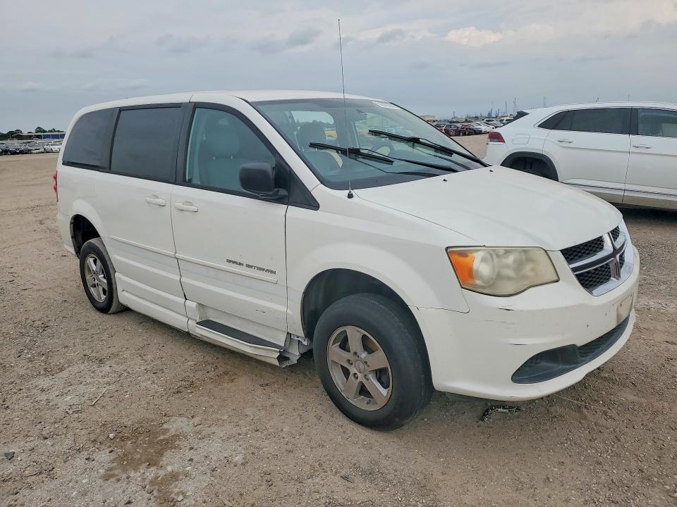 51879396 :رقم المزاد ، 2D4RN4DG0BR770038 vin ، 2011 Dodge Grand Caravan مزاد بيع