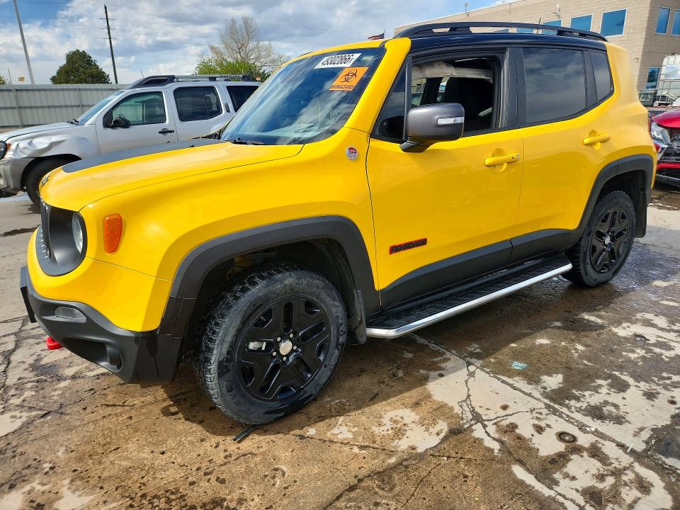 2018 Jeep Renegade მანქანა იყიდება აუქციონზე, vin: ZACCJBCB4JPH15796, აუქციონის ნომერი: 49302866