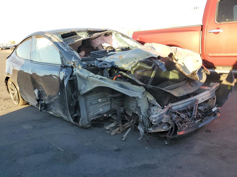 2025 Tesla Model Y მანქანა იყიდება აუქციონზე, vin: 7SAYGDED1SF253109, აუქციონის ნომერი: 51015556