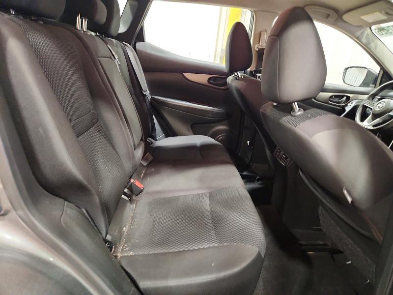 50237926 :رقم المزاد ، JN1BJ1CR9JW256483 vin ، 2018 Nissan Rogue Sport مزاد بيع