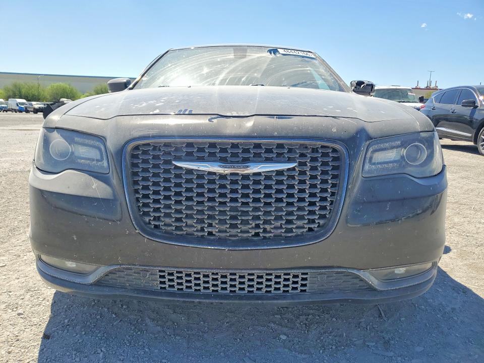 2015 Chrysler 300 მანქანა იყიდება აუქციონზე, vin: 2C3CCABG5FH875829, აუქციონის ნომერი: 48442166