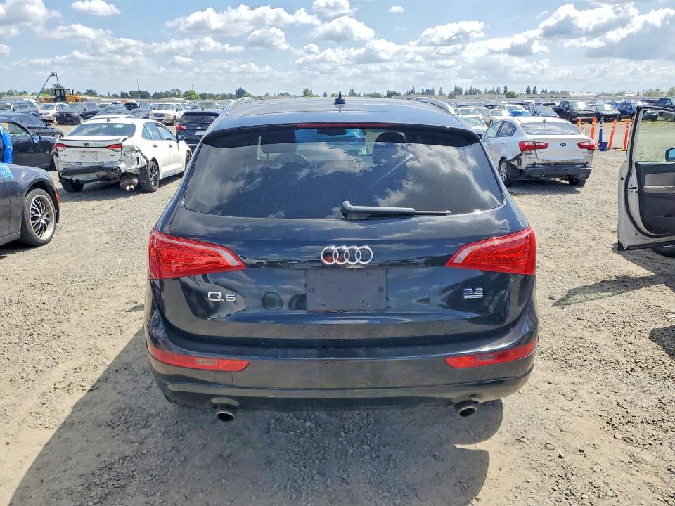 51305366 :رقم المزاد ، WA1LKAFP5AA100070 vin ، 2010 Audi Q5 مزاد بيع