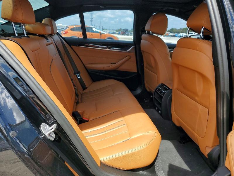 51494086 :رقم المزاد ، WBAJE5C31HG915688 vin ، 2017 Bmw 540 مزاد بيع