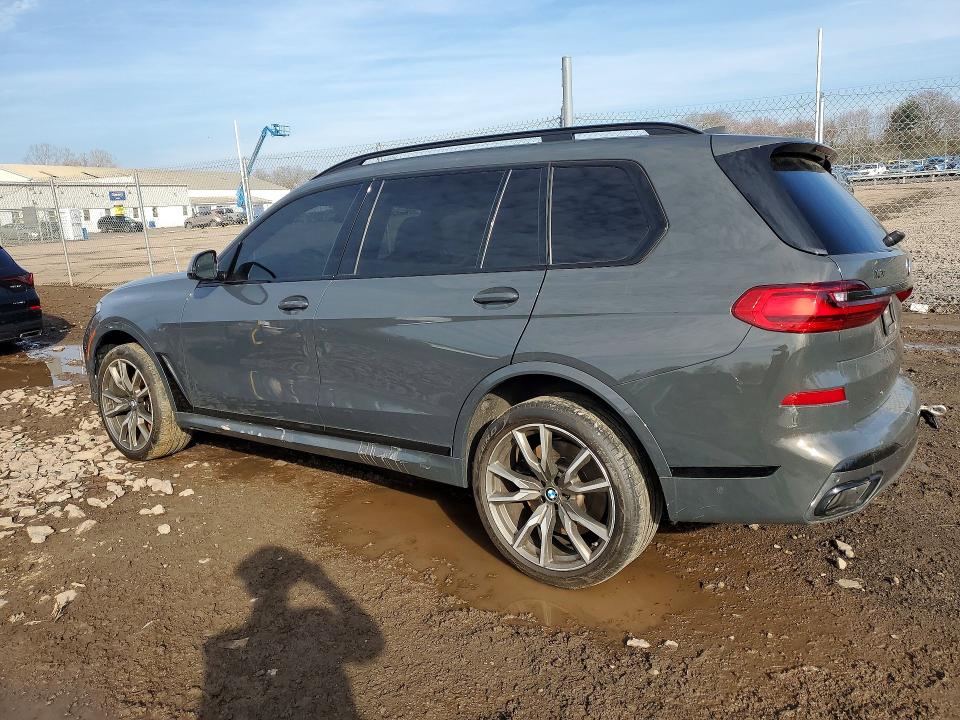 48644146 :رقم المزاد ، 5UXCX6C05N9M60392 vin ، 2022 Bmw X7 مزاد بيع