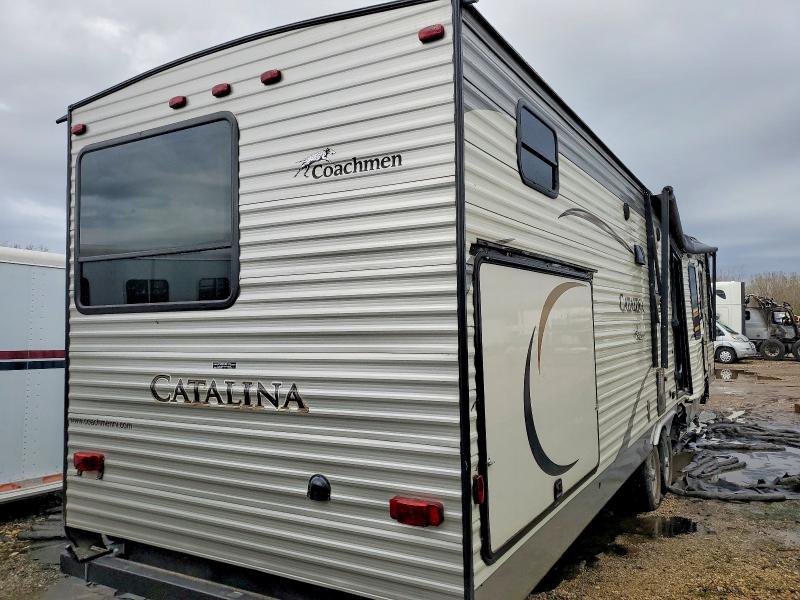 48347326 :رقم المزاد ، 5ZT2CA5B3FT007496 vin ، 2015 Foresriver Catalina مزاد بيع