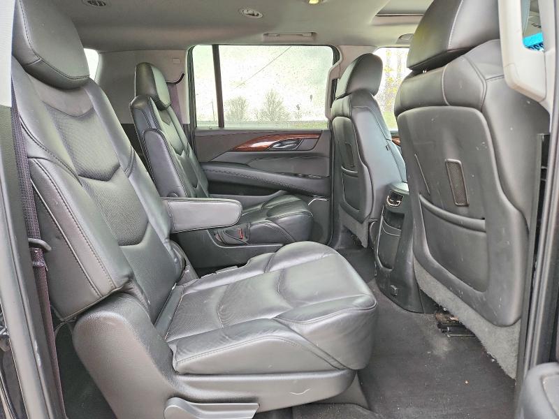 48788326 :رقم المزاد ، 1GYS3HKJ7HR111084 vin ، 2017 Cadillac Escalade مزاد بيع