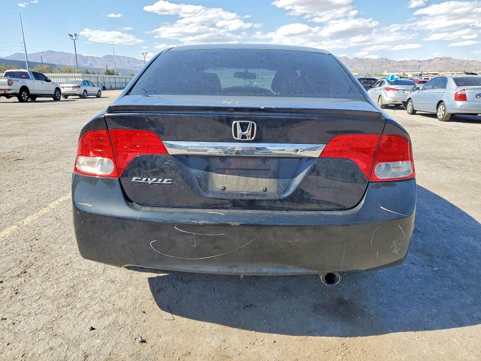 51312836 :رقم المزاد ، 19XFA1F69BE028141 vin ، 2011 Honda Civic مزاد بيع