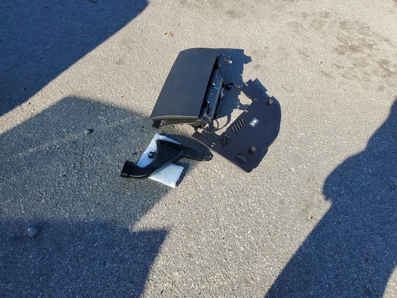 49609256 :رقم المزاد ، 5YJ3E1EA2NF350079 vin ، 2022 Tesla Model 3 مزاد بيع