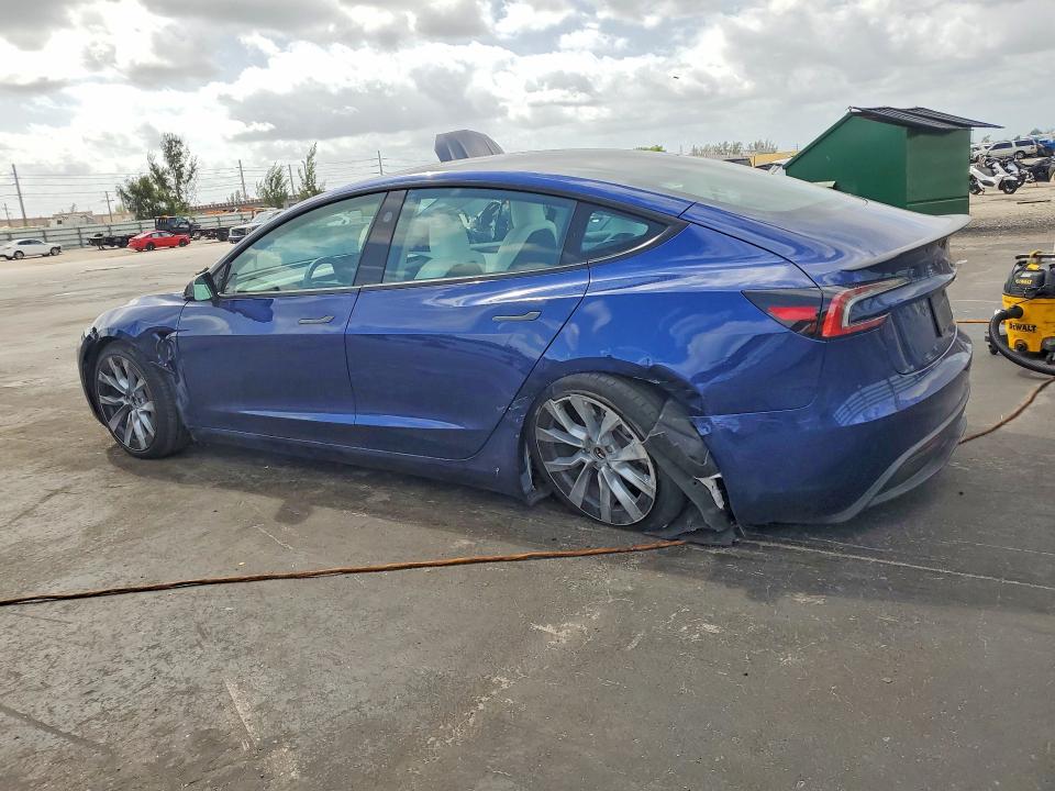 50586986 :رقم المزاد ، 5YJ3E1EBXSF937618 vin ، 2025 Tesla Model 3 مزاد بيع