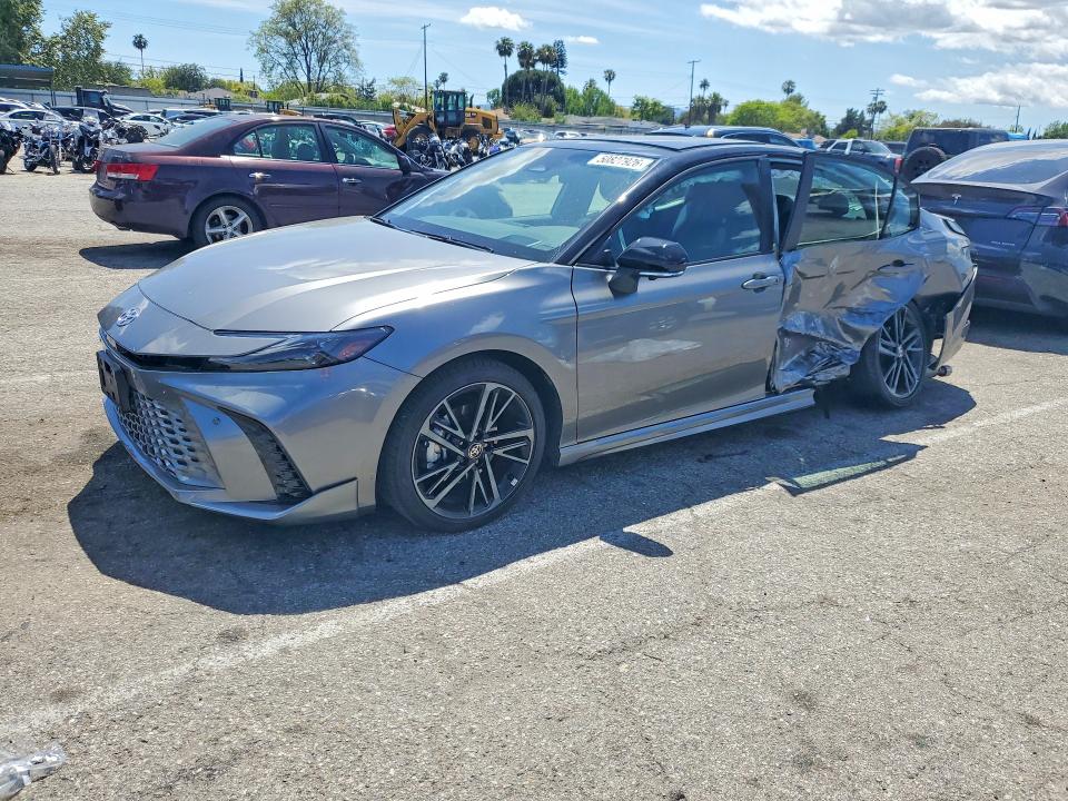Auction sale of the 2025 Toyota Camry, vin: 4T1DBADK9SU526311, lot number: 50827926