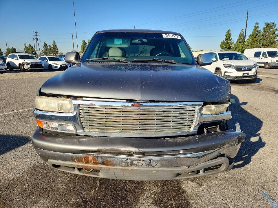 2001 Chevrolet Tahoe მანქანა იყიდება აუქციონზე, vin: 1GNEK13T11R204581, აუქციონის ნომერი: 49817176