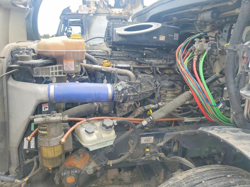 49597876 :رقم المزاد ، 3AKJHHDR2NSNJ5458 vin ، 2022 Freigliner Cascadia 126 مزاد بيع