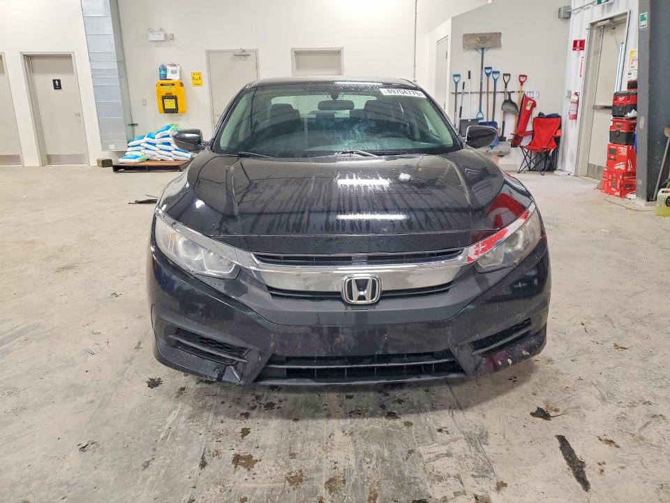 Продаж на аукціоні авто 2017 Honda Civic, vin: 2HGFC2F58HH010946, номер лоту: 49704776