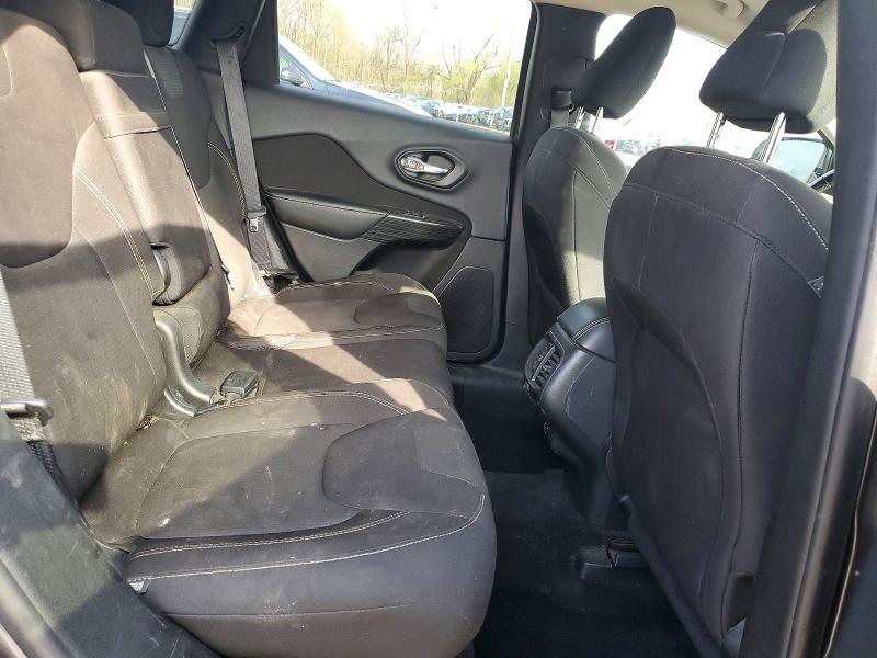 Продаж на аукціоні авто 2016 Jeep Cherokee, vin: 1C4PJLCB3GW114396, номер лоту: 49413516